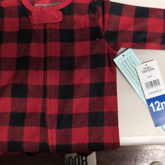 Kid's pj's - Picture 4 of 4